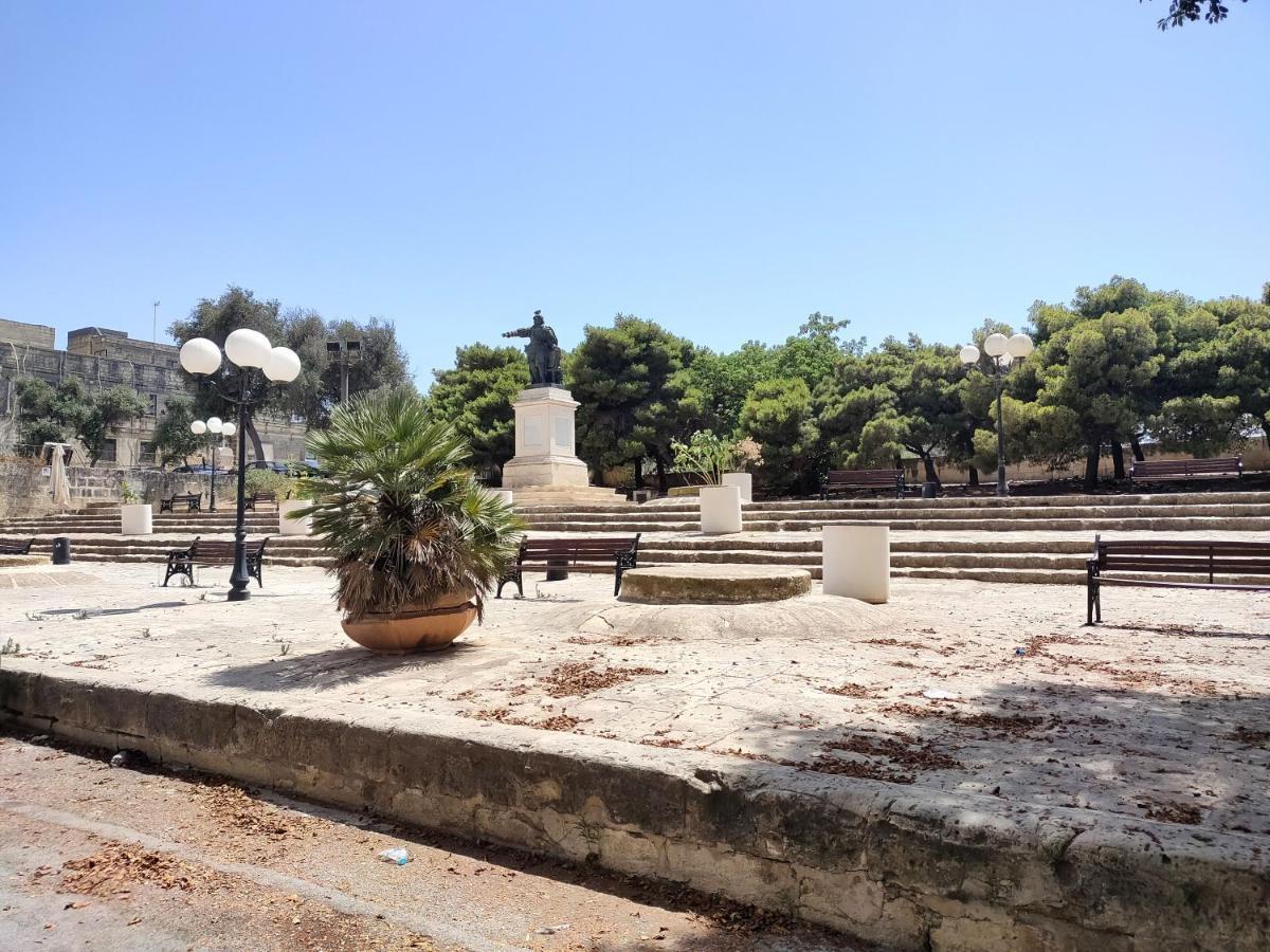Valletta Door Floriana Kültér fotó